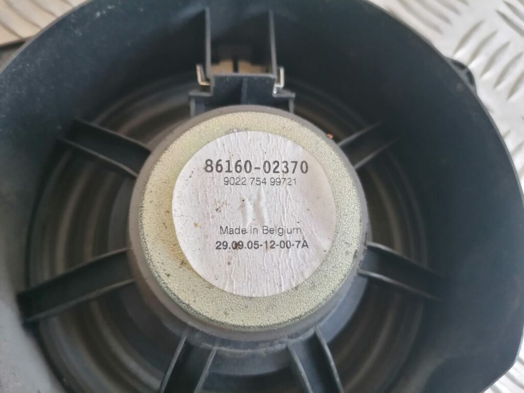 Durvju skaļrunis, apakšā priekš TOYOTA AVENSIS 2007 3 Durvju skaļrunis, apakšā priekš TOYOTA AVENSIS 2007