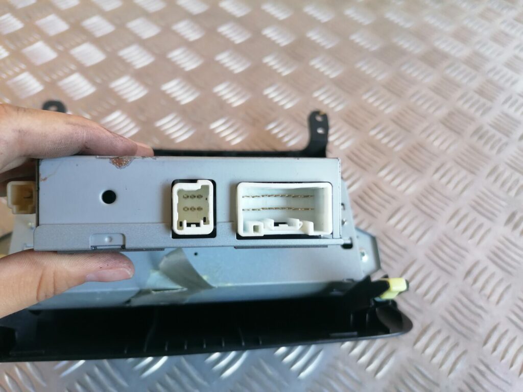 Displejs priekš TOYOTA AVENSIS 2007 4 Displejs priekš TOYOTA AVENSIS 2007