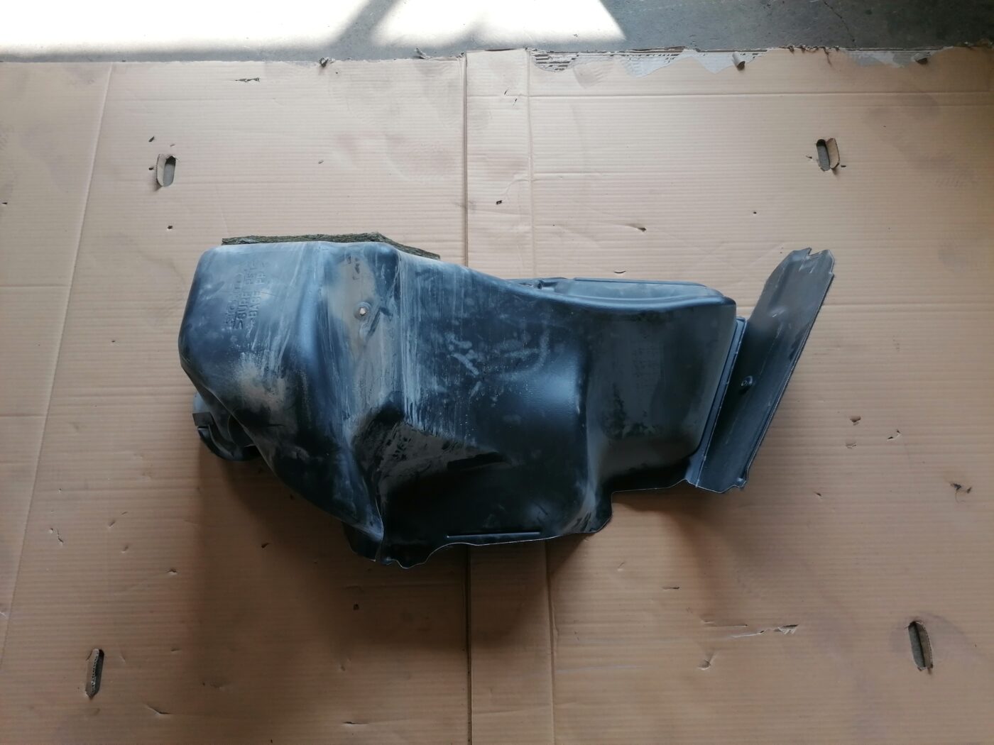 Bagāžnieka nodalījuma sānu apdare priekš HONDA ACCORD 2007 YR562P