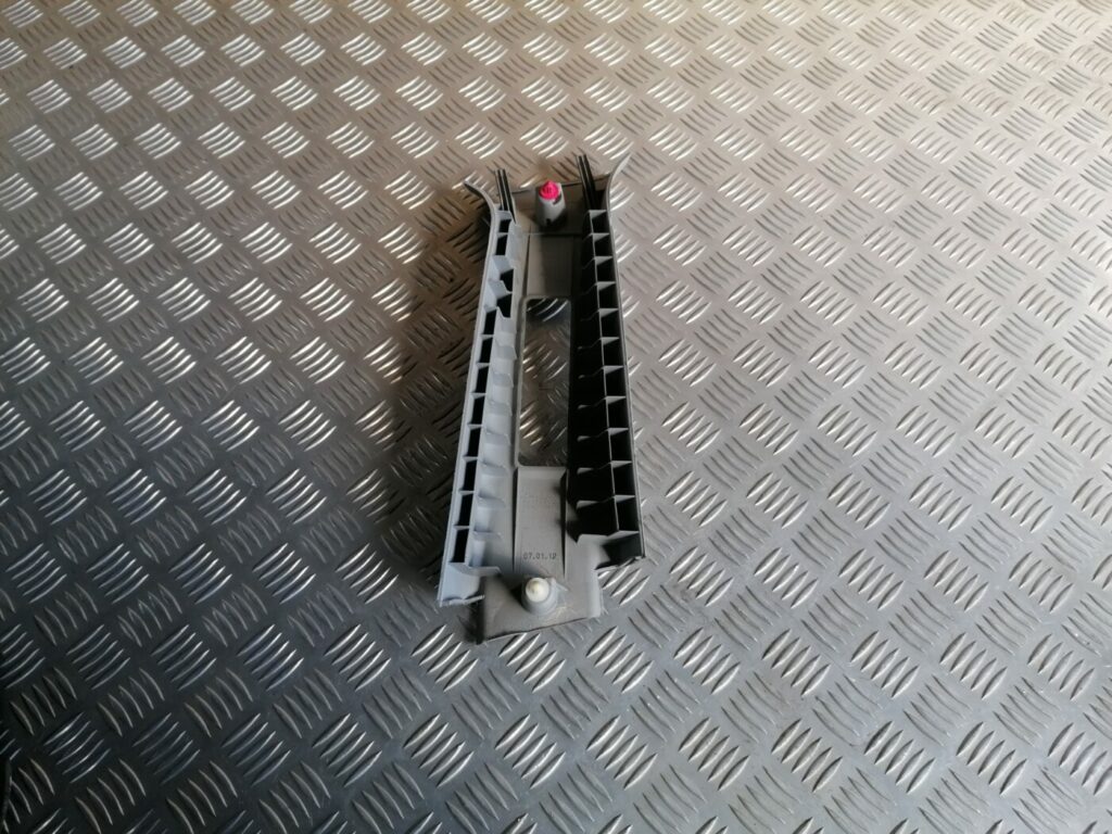 Vidējas salona statnes apdare priekš HONDA ACCORD 2007 YR562P 3 Vidējas salona statnes apdare priekš HONDA ACCORD 2007 YR562P