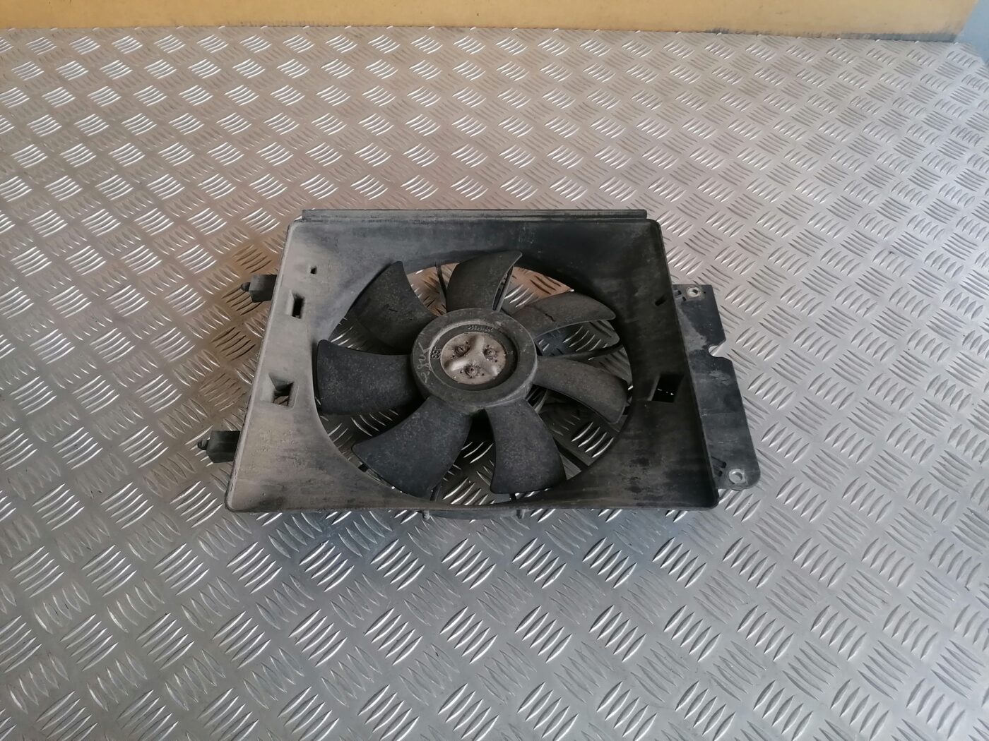 Dzesēšanas radiatora ventilators priekš HONDA CR-V 2006 2 Dzesēšanas radiatora ventilators priekš HONDA CR-V 2006