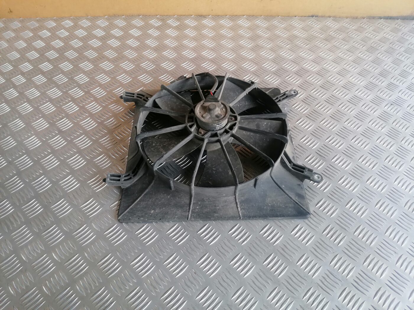 Dzesēšanas radiatora ventilators priekš HONDA CR-V 2006 1 Dzesēšanas radiatora ventilators priekš HONDA CR-V 2006