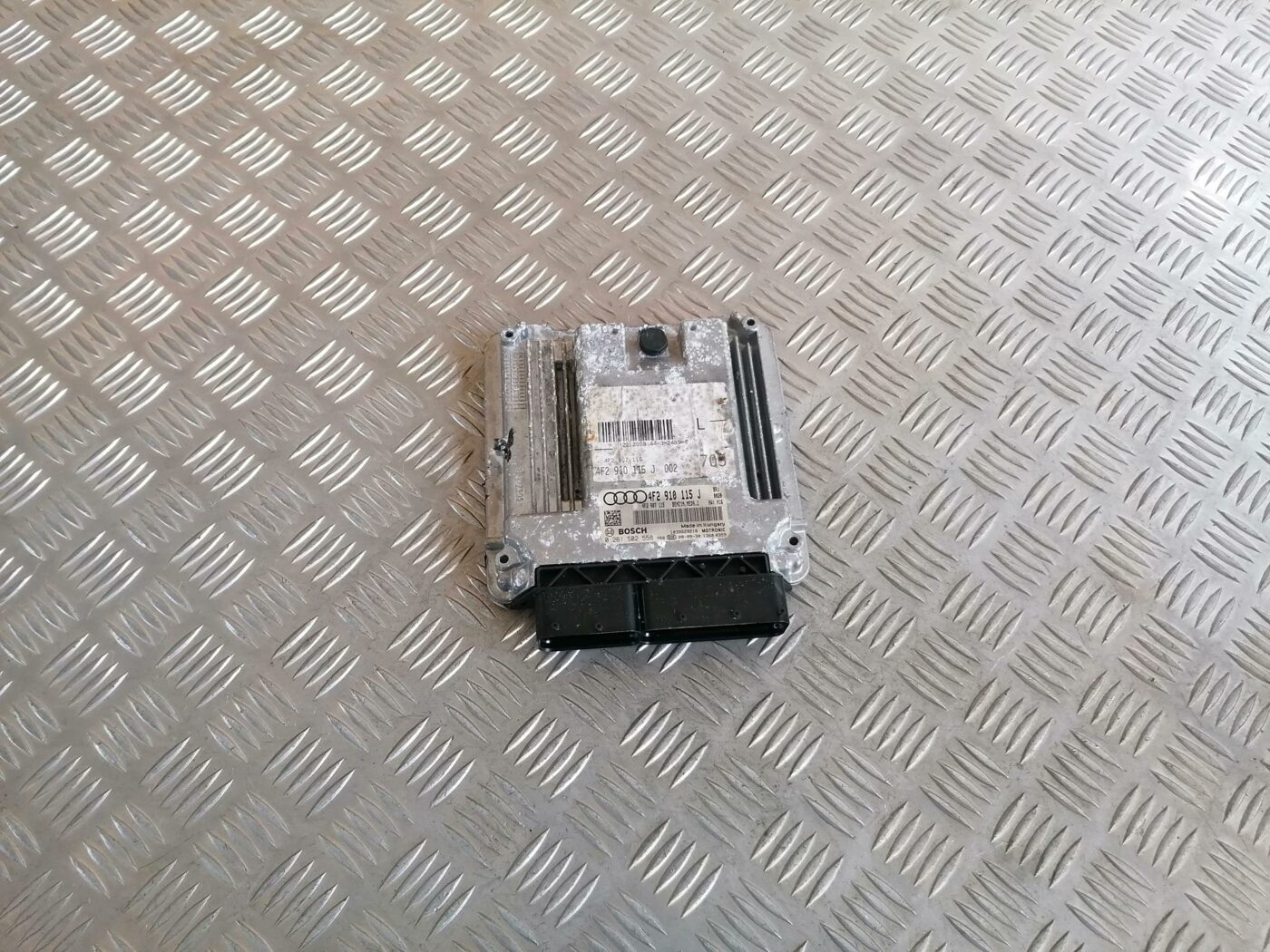 Dzinēja vadības bloks priekš AUDI A6 2008 1 Dzinēja vadības bloks priekš AUDI A6 2008