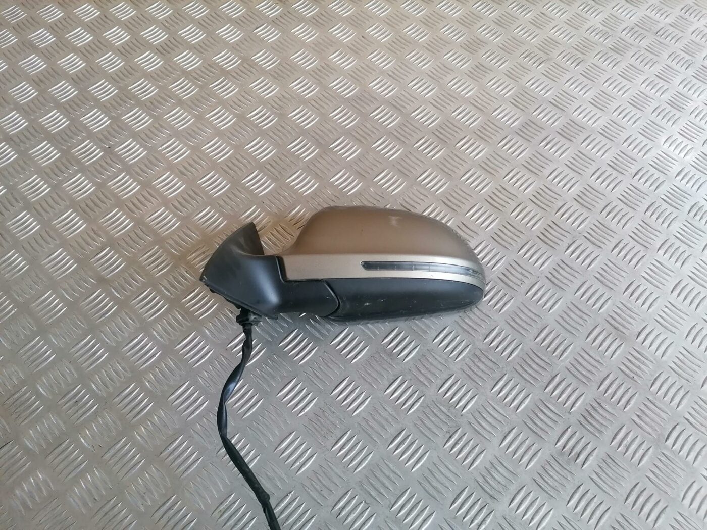 Ārējais spogulis, pa kreisi priekš AUDI A6 2008 2 Ārējais spogulis, pa kreisi priekš AUDI A6 2008