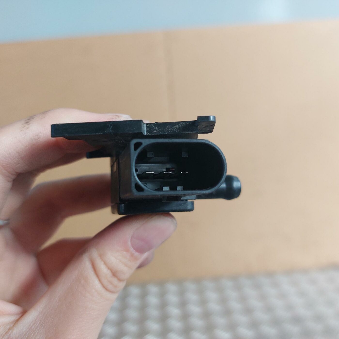 Izplūdes gāzu spiediena sensors priekš BMW 520D F11 2011 TOURING 2 Izplūdes gāzu spiediena sensors priekš BMW 520D F11 2011 TOURING