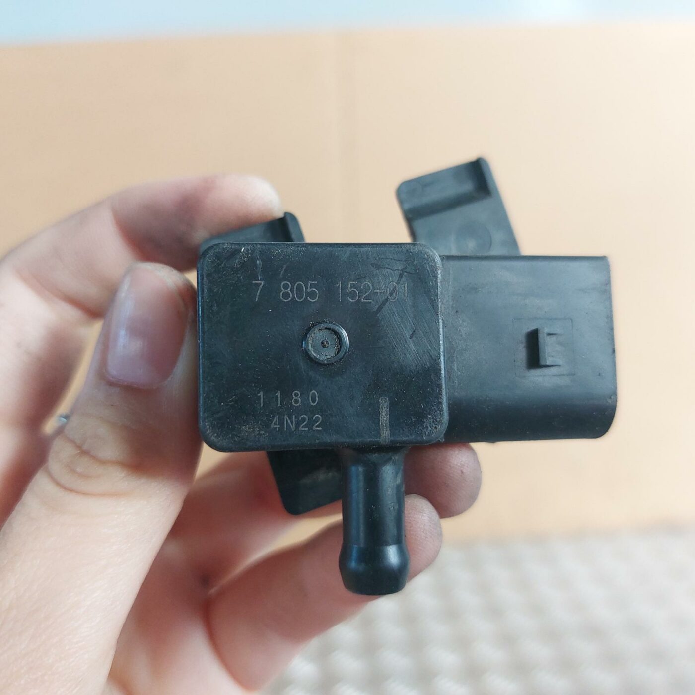 Izplūdes gāzu spiediena sensors priekš BMW 520D F11 2011 TOURING 3 Izplūdes gāzu spiediena sensors priekš BMW 520D F11 2011 TOURING