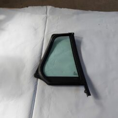 Kreiso durvju stūra stikls priekš BMW 520D F11 2011 TOURING