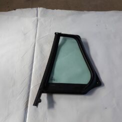 Labo durvju stūra stikls priekš BMW 520D F11 2011 TOURING