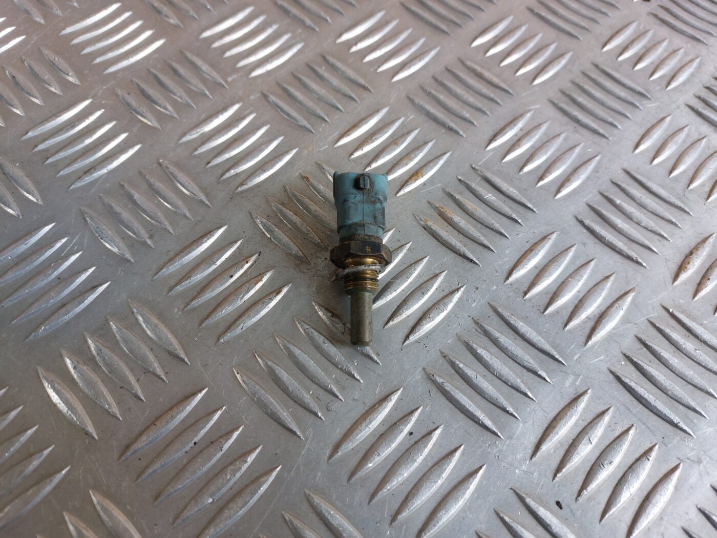 Dzesēšanas šķidruma temperatūras sensors priekš HONDA CIVIC 2006 1 Dzesēšanas šķidruma temperatūras sensors priekš HONDA CIVIC 2006