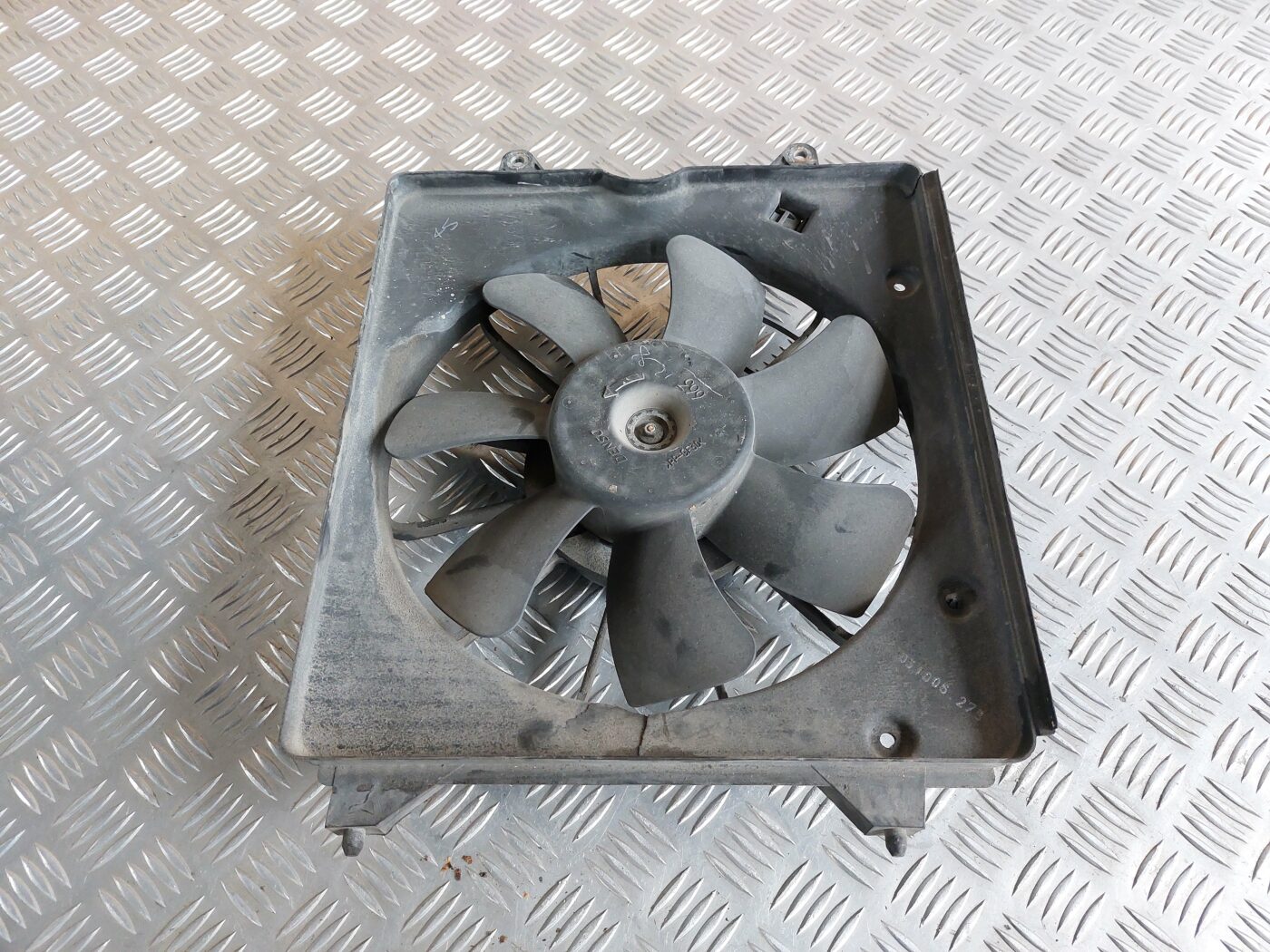 Dzesēšanas radiatora ventilators priekš HONDA CIVIC 2006 1 Dzesēšanas radiatora ventilators priekš HONDA CIVIC 2006