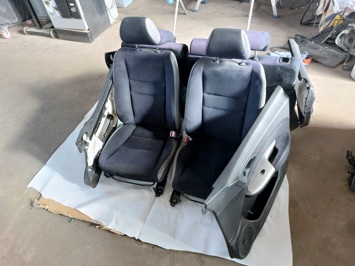 Sēdekļu komplekts priekš HONDA CIVIC 2006 1 Sēdekļu komplekts priekš HONDA CIVIC 2006