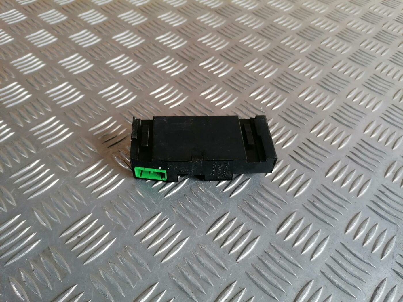 ESP vadības bloks priekš VOLVO S80 2004 1 ESP vadības bloks priekš VOLVO S80 2004