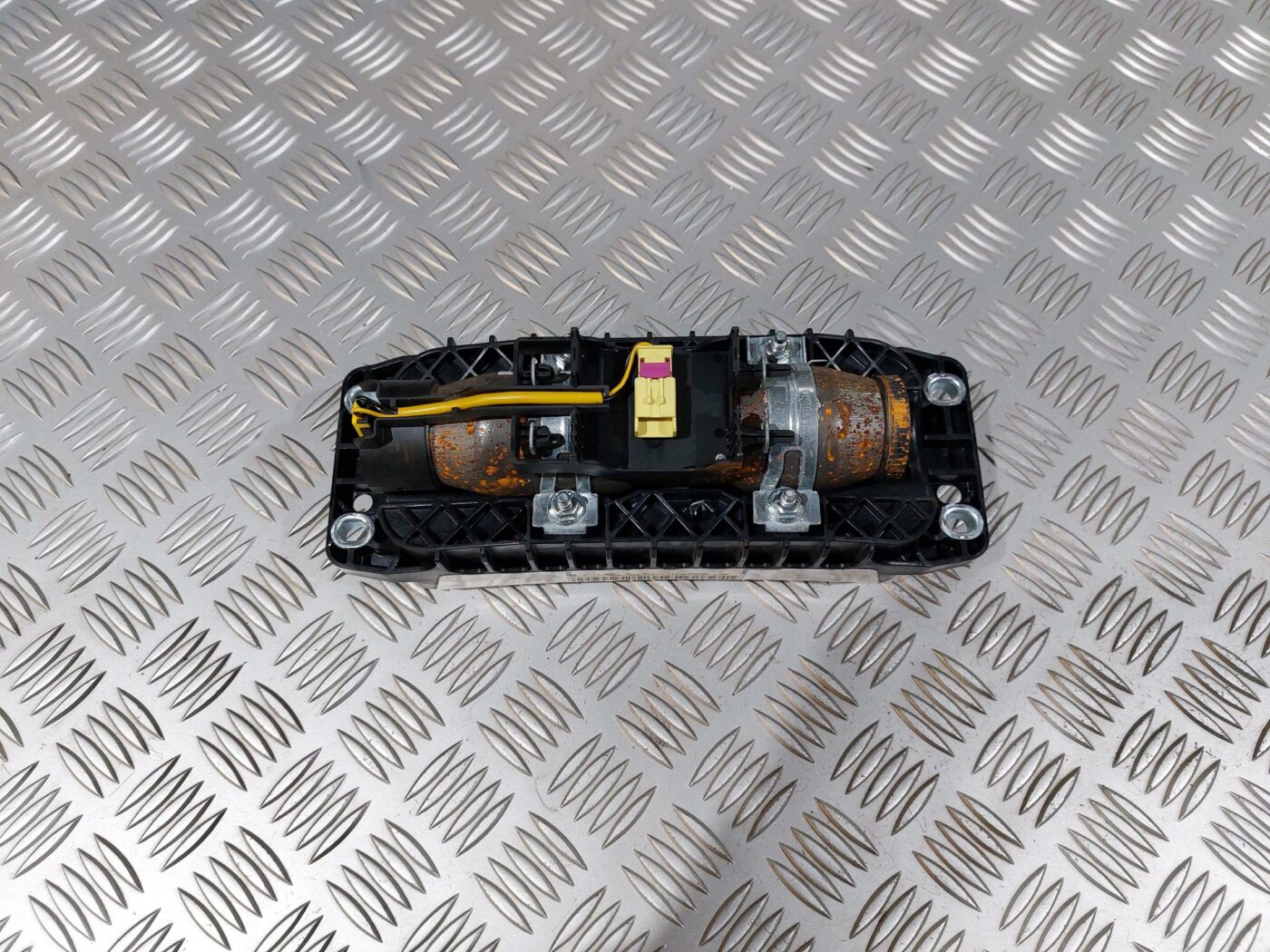 Mērinstrumentu paneļa drošības spilvens priekš VW JETTA 2008 2 Mērinstrumentu paneļa drošības spilvens priekš VW JETTA 2008