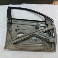 Priekšējās labās durvis priekš VW JETTA 2008