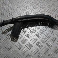 Priekšējā spārna un bufera stiprinājums priekš VW JETTA 2008