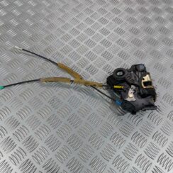 Priekšējo labo durvju slēdzene priekš TOYOTA COROLLA VERSO 2006