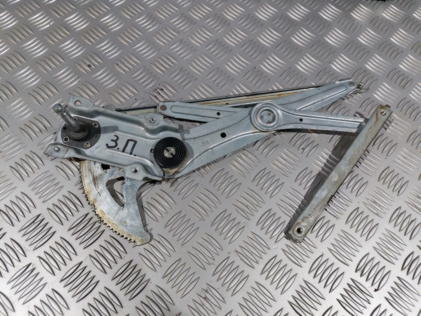 Stikla pacelšanas mehānisms aizmugurējais labais priekš TOYOTA COROLLA VERSO 2006 1 Stikla pacelšanas mehānisms aizmugurējais labais priekš TOYOTA COROLLA VERSO 2006