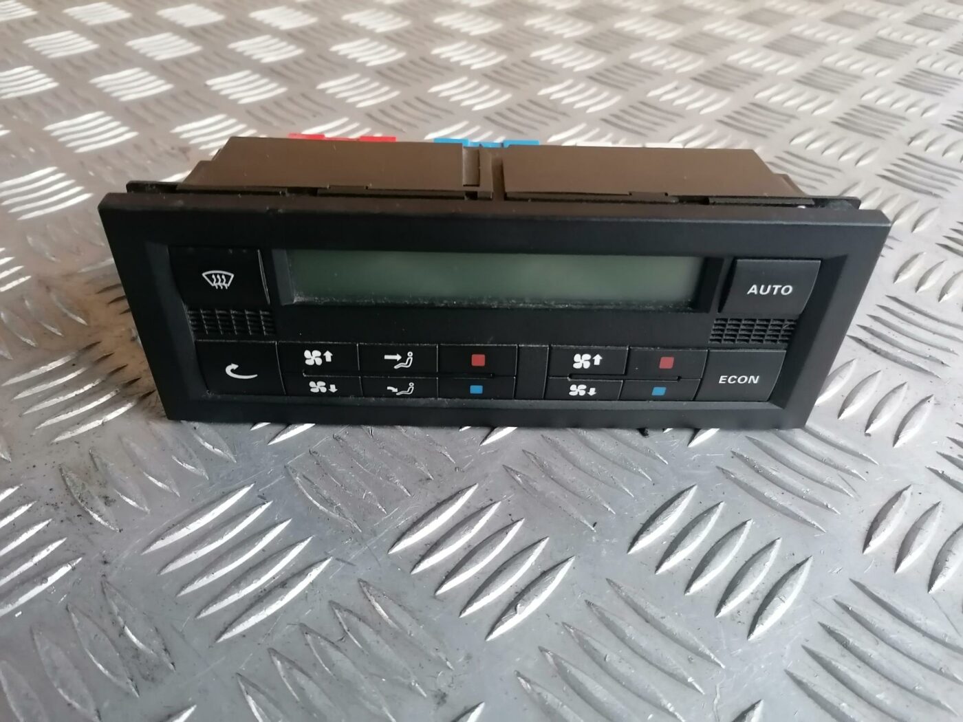 Klimata kontroles bloks priekš FORD GALAXY 2005 2 Klimata kontroles bloks priekš FORD GALAXY 2005