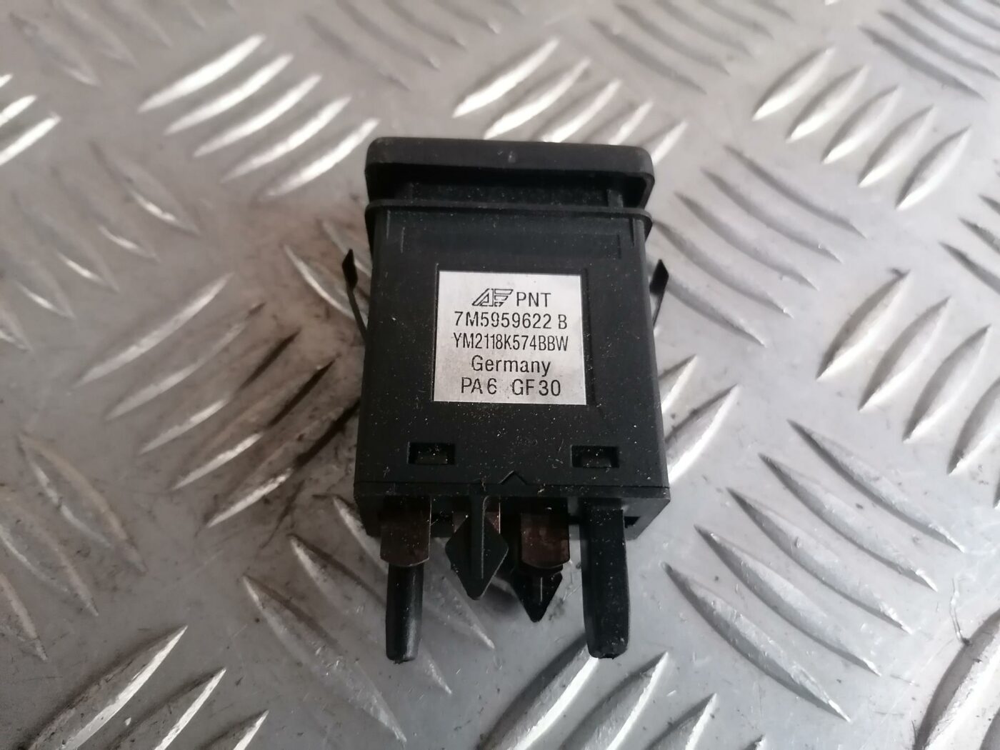 Vējstikla apsildes ieslēgšanas poga priekš FORD GALAXY 2005 3 Vējstikla apsildes ieslēgšanas poga priekš FORD GALAXY 2005