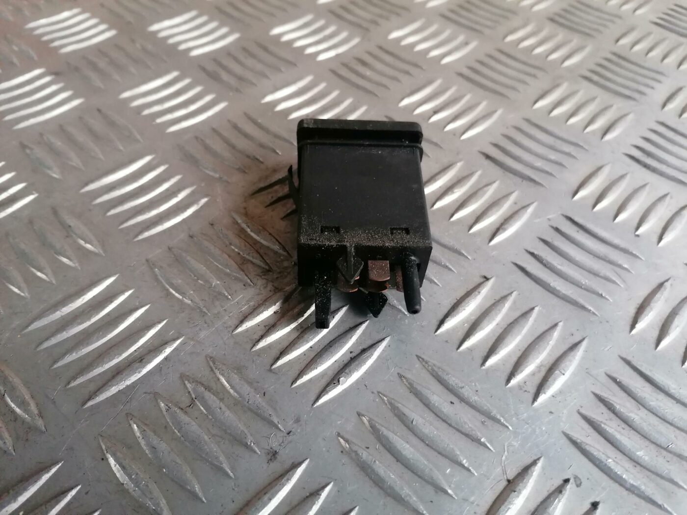 Aizmugurējā stikla apsildes ieslēgšanas poga priekš FORD GALAXY 2005 2 Aizmugurējā stikla apsildes ieslēgšanas poga priekš FORD GALAXY 2005