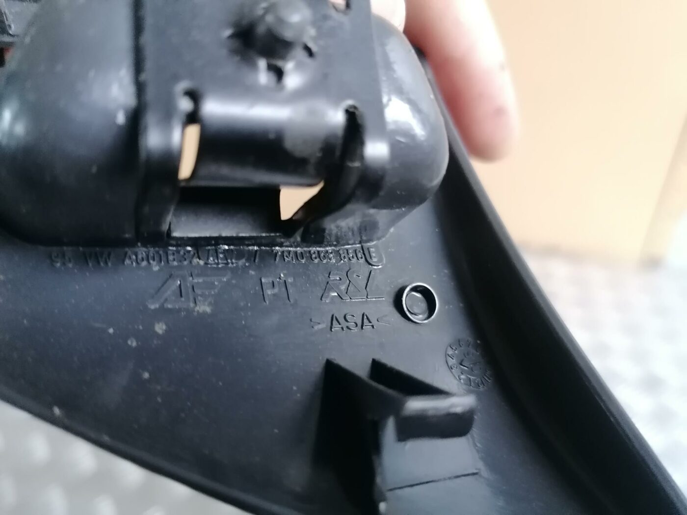 Bagāžnieka nodalījuma sānu apdare priekš FORD GALAXY 2005 3 Bagāžnieka nodalījuma sānu apdare priekš FORD GALAXY 2005