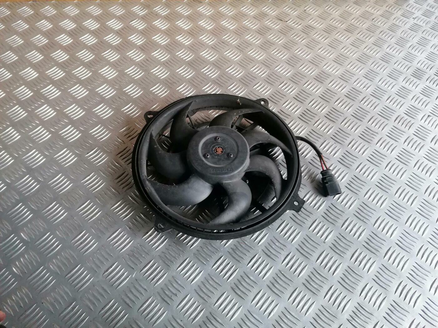 Dzesēšanas radiatora ventilators priekš FORD GALAXY 2005 1 Dzesēšanas radiatora ventilators priekš FORD GALAXY 2005