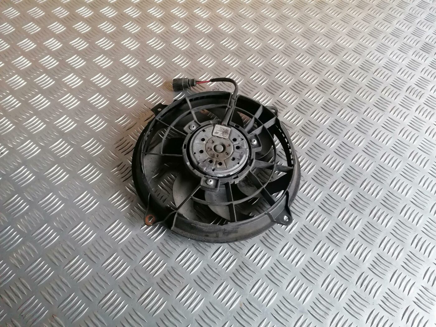 Dzesēšanas radiatora ventilators priekš FORD GALAXY 2005 2 Dzesēšanas radiatora ventilators priekš FORD GALAXY 2005