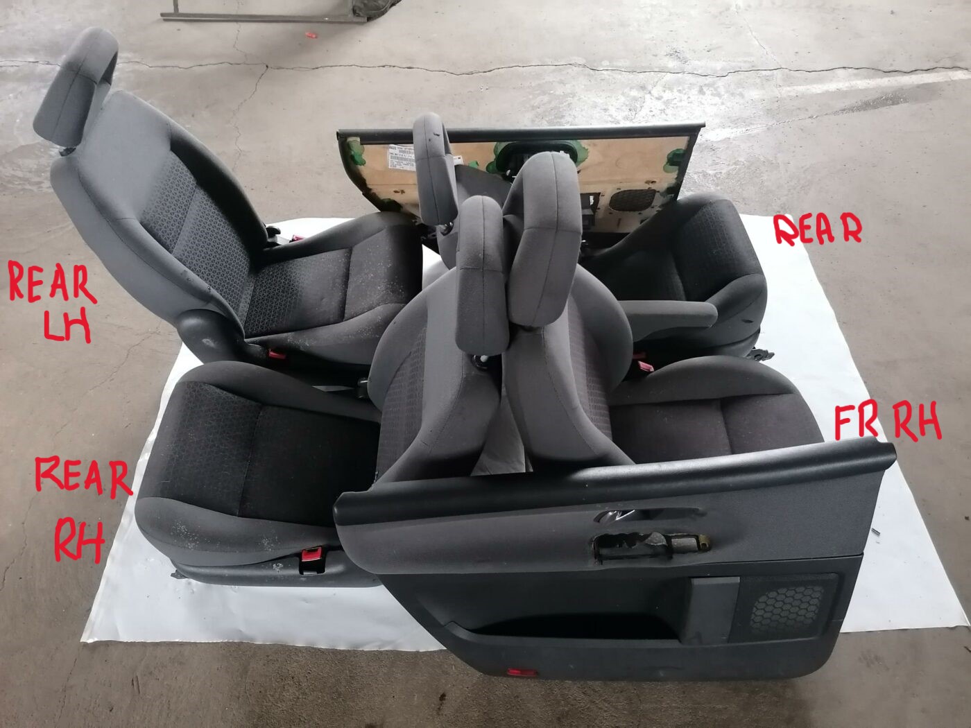 Sēdekļu komplekts priekš FORD GALAXY 2005 1 Sēdekļu komplekts priekš FORD GALAXY 2005