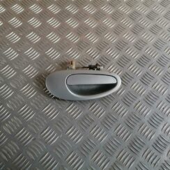 Aizmugurējāis labais durvju rokturis priekš CHRYSLER SEBRING 2006