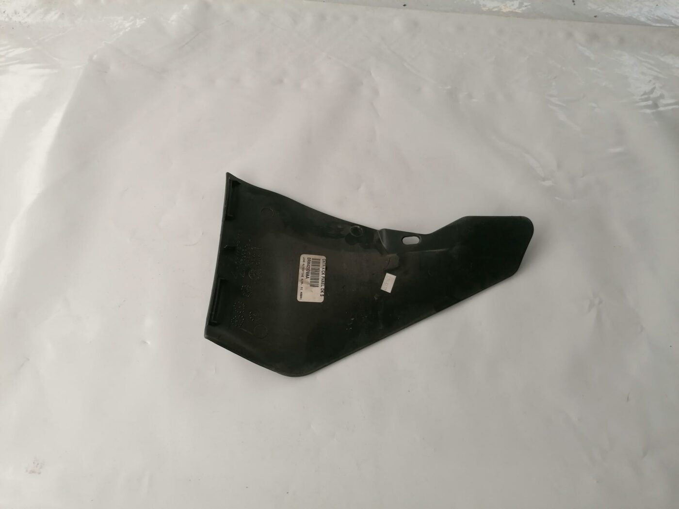 Centrālās konsoles (apdares) sānu panelis priekš CHRYSLER SEBRING 2006 2 Centrālās konsoles (apdares) sānu panelis priekš CHRYSLER SEBRING 2006