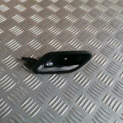 Salona durvju rokturis, aizmugures kreisais priekš BMW 530D E39 2001 TOURING