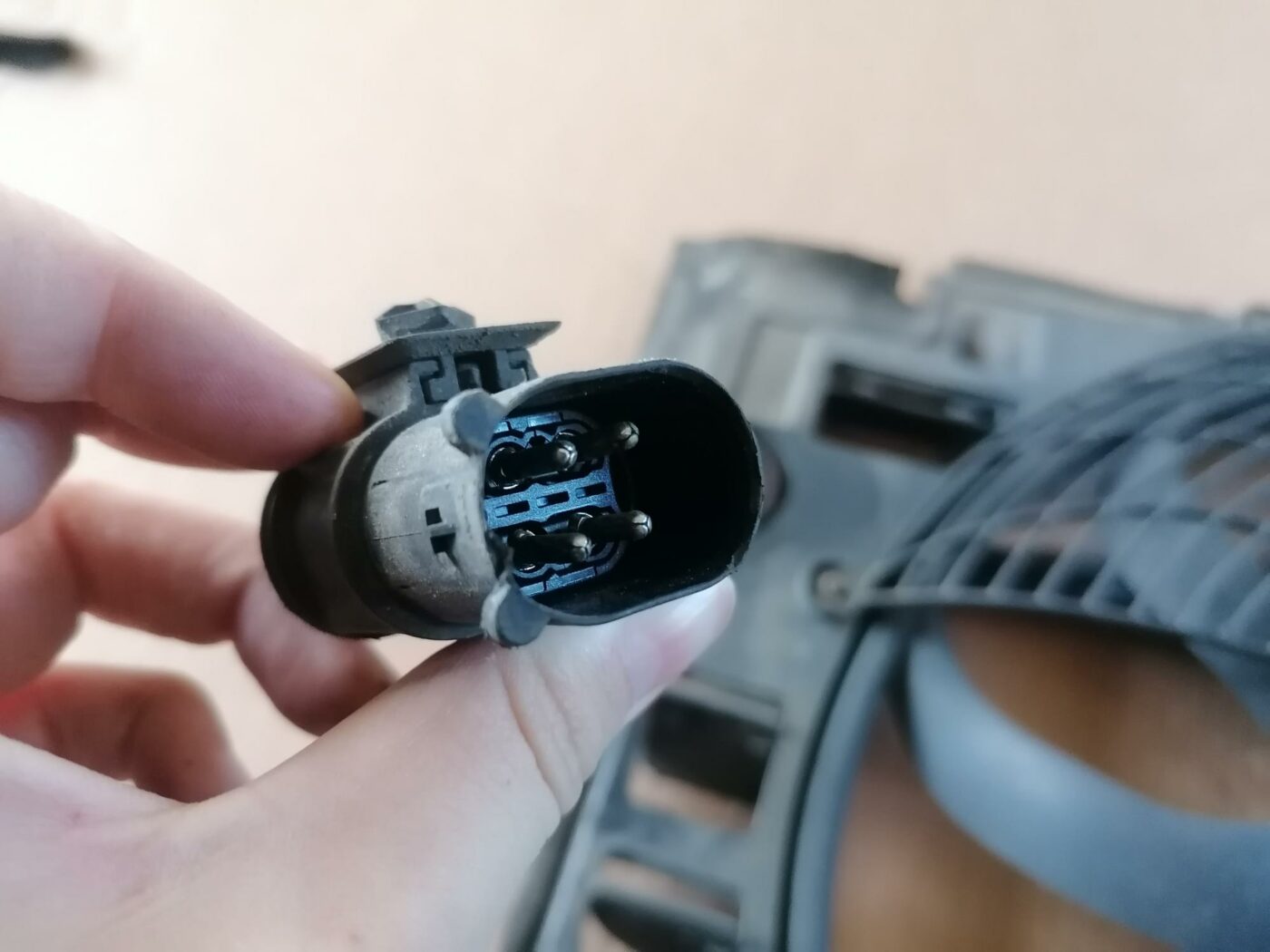 Dzesēšanas radiatora ventilators priekš BMW 530D E39 2001 TOURING 3 Dzesēšanas radiatora ventilators priekš BMW 530D E39 2001 TOURING