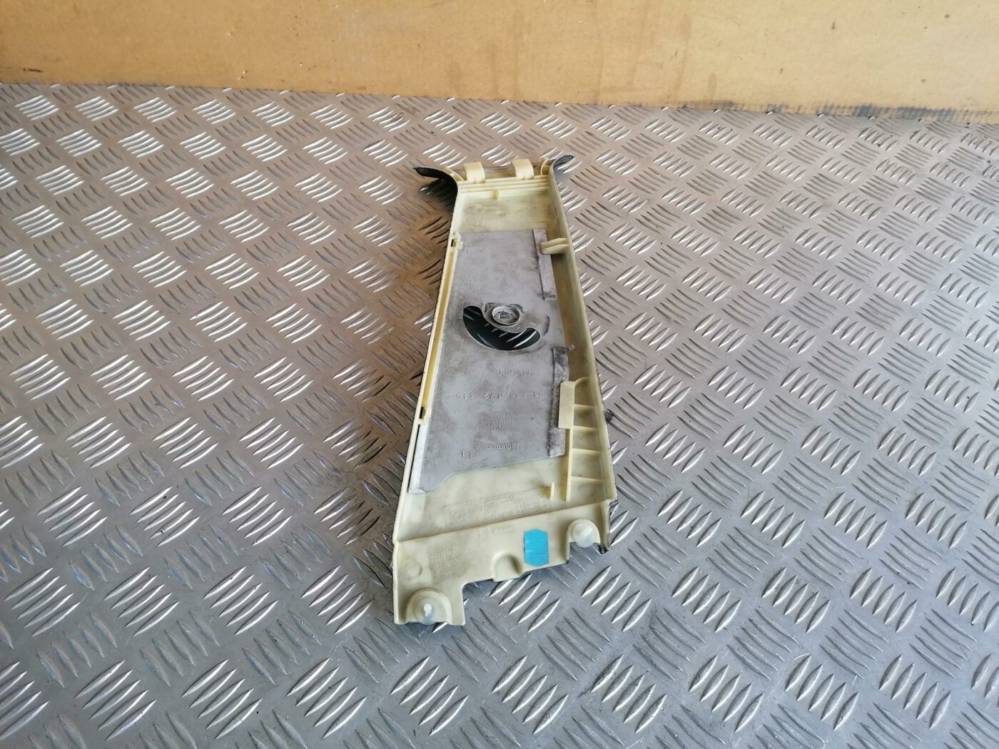 Vidējas salona statnes apdare priekš BMW 530D E39 2001 TOURING