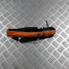 Priekšējāis kreisais durvju rokturis priekš RENAULT LAGUNA 2011