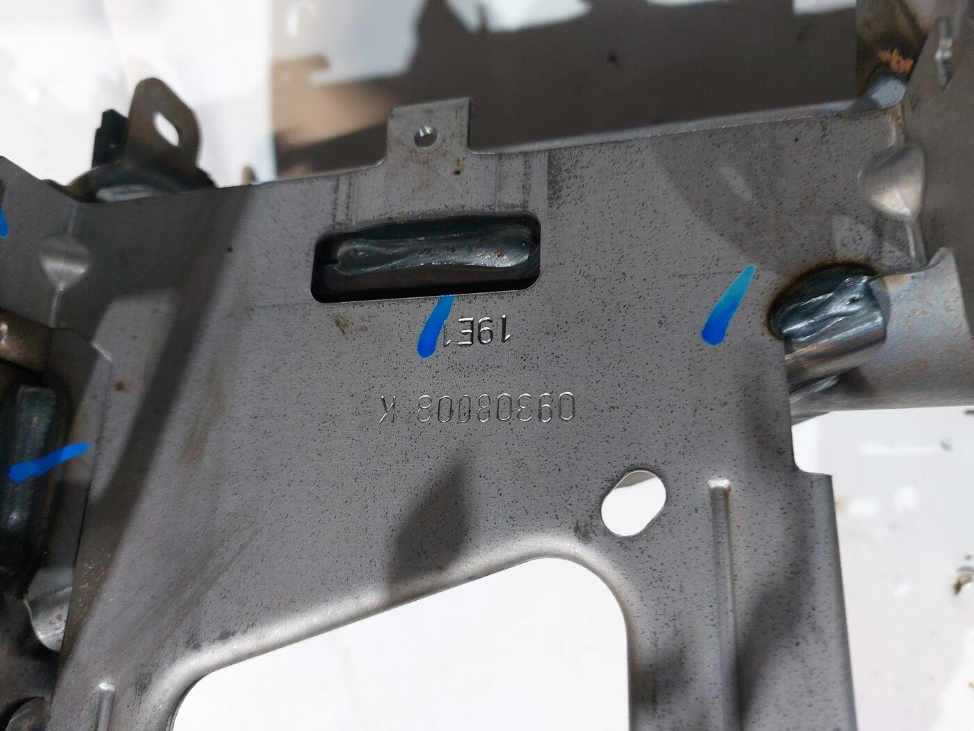 Mērinstrumentu paneļa pastiprinātājs priekš RENAULT LAGUNA 2011 2 Mērinstrumentu paneļa pastiprinātājs priekš RENAULT LAGUNA 2011