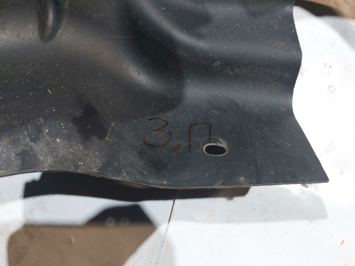 Aizmugurējais labais paspārns priekš RENAULT LAGUNA 2011 2 Aizmugurējais labais paspārns priekš RENAULT LAGUNA 2011