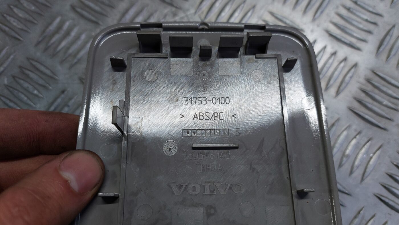 Griestu uzlika priekš VOLVO S40 2004 Black