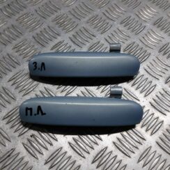 Priekšējāis kreisais durvju rokturis priekš MITSUBISHI COLT 2007