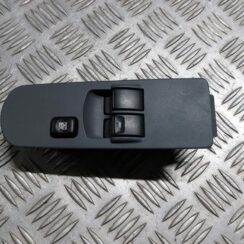 Šofera durvju slēdža pogas priekš MITSUBISHI COLT 2007