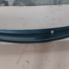 Vējstikla uzlikas (deflektora) režģis priekš MITSUBISHI COLT 2007