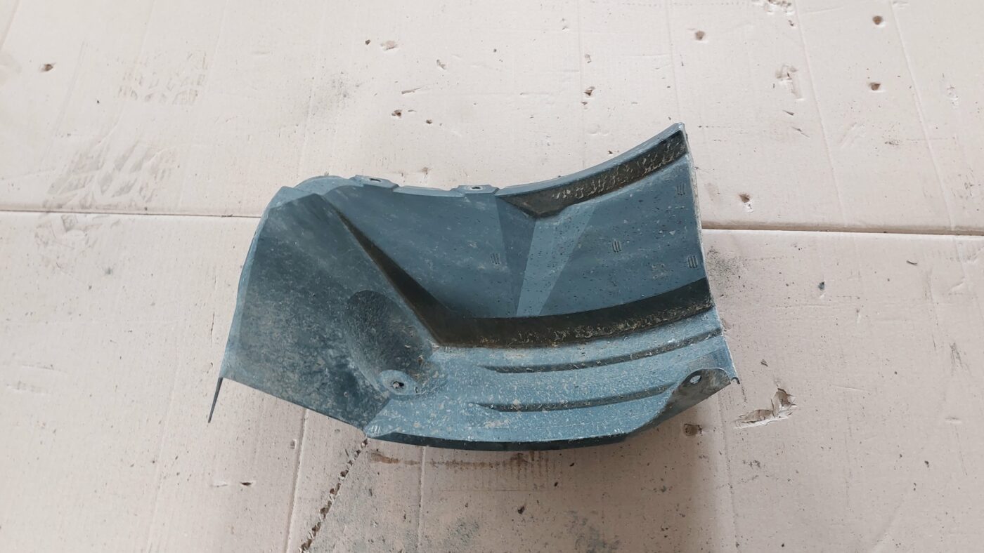 Aizmugurējais labais paspārns priekš MITSUBISHI COLT 2007 1 Aizmugurējais labais paspārns priekš MITSUBISHI COLT 2007