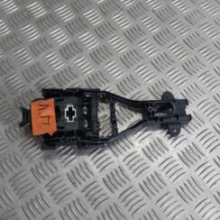 Priekšējāis kreisais durvju rokturis priekš VOLVO V60 2012