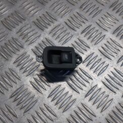 Stikla pacelšanas poga priekš VOLVO V60 2012