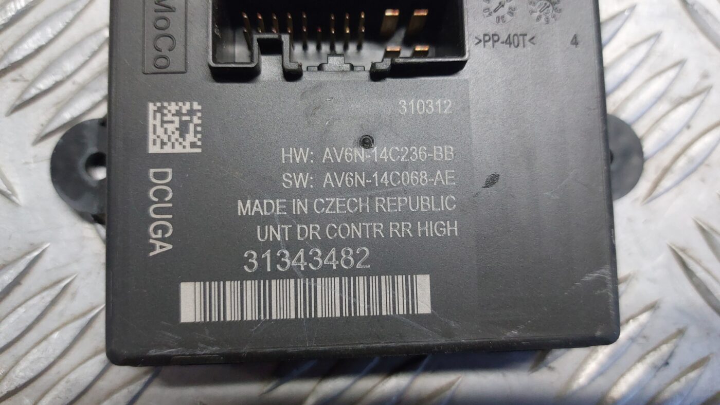 Aizmugurējo kreiso durvju vadības bloks priekš VOLVO V60 2012 3 Aizmugurējo kreiso durvju vadības bloks priekš VOLVO V60 2012
