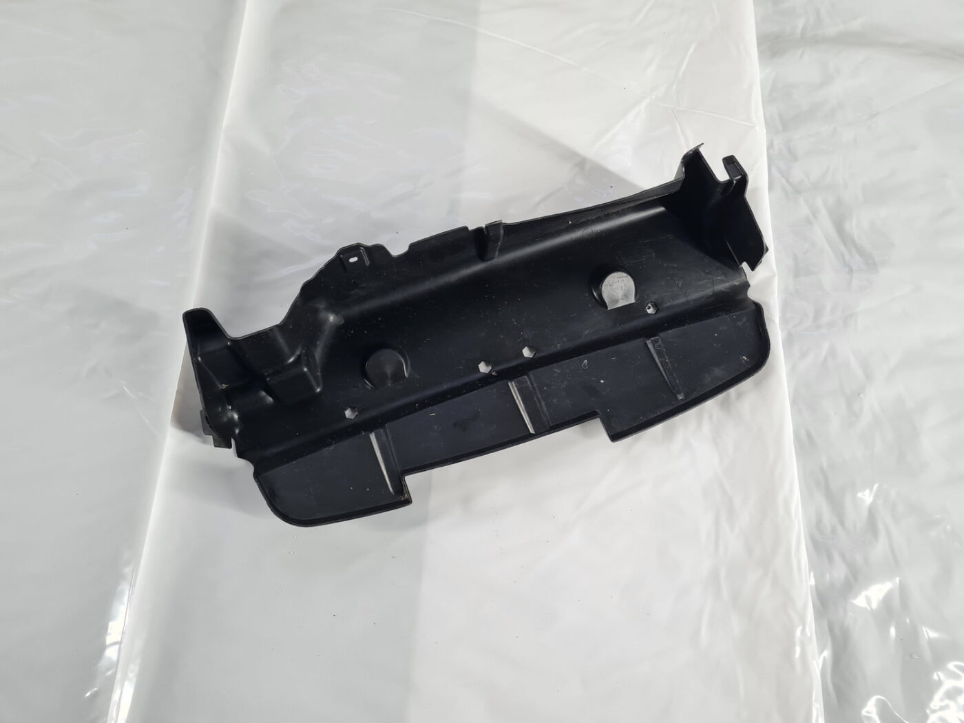 Ieplūdes gaisa deflektors/Difuzors priekš FORD C-MAX 2011 1 Ieplūdes gaisa deflektors/Difuzors priekš FORD C-MAX 2011