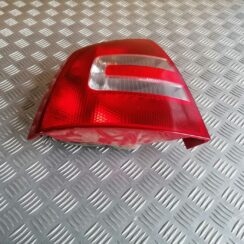 Aizmugurējais kreisais lukturis priekš ŠKODA OCTAVIA 2006