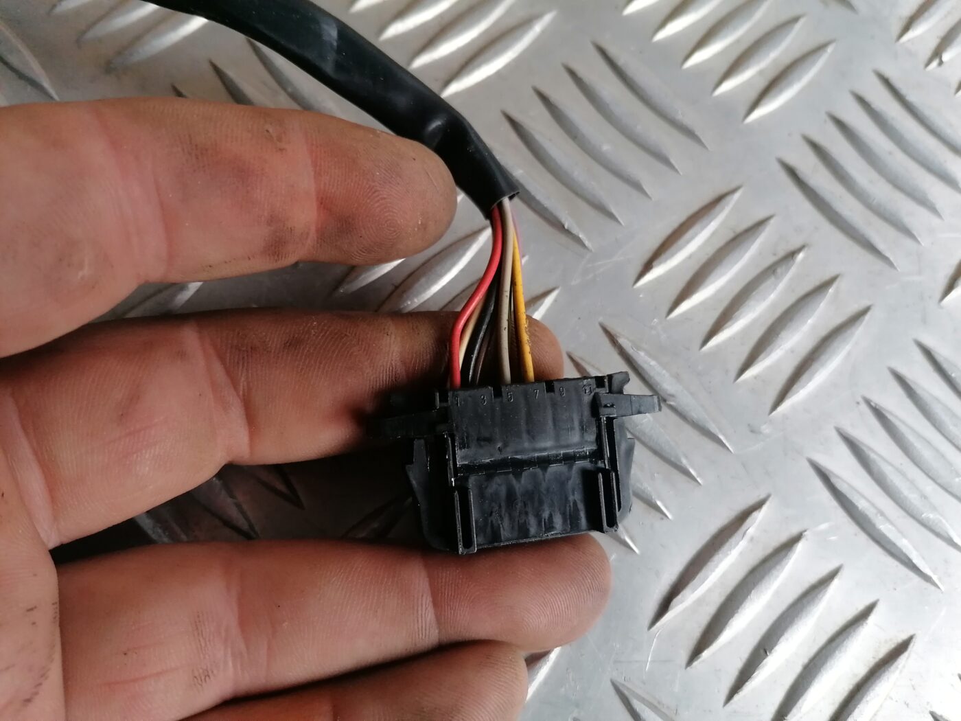 Ārējais spogulis, pa kreisi priekš ŠKODA OCTAVIA 2006