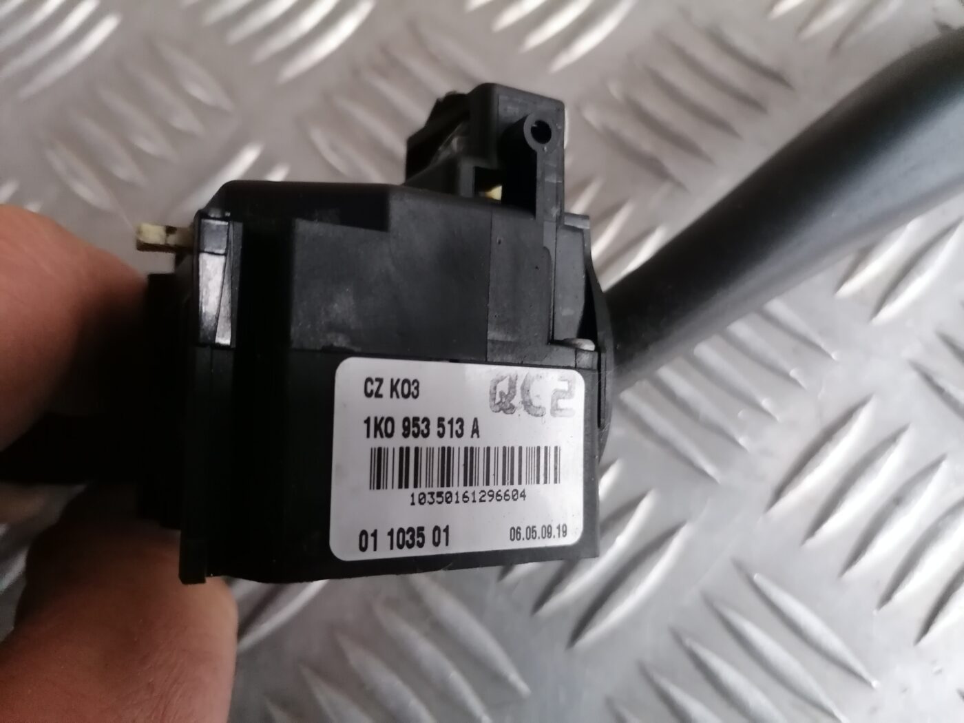 Pagrieziena rādītāju slēdzis priekš ŠKODA OCTAVIA 2006 5 Pagrieziena rādītāju slēdzis priekš ŠKODA OCTAVIA 2006