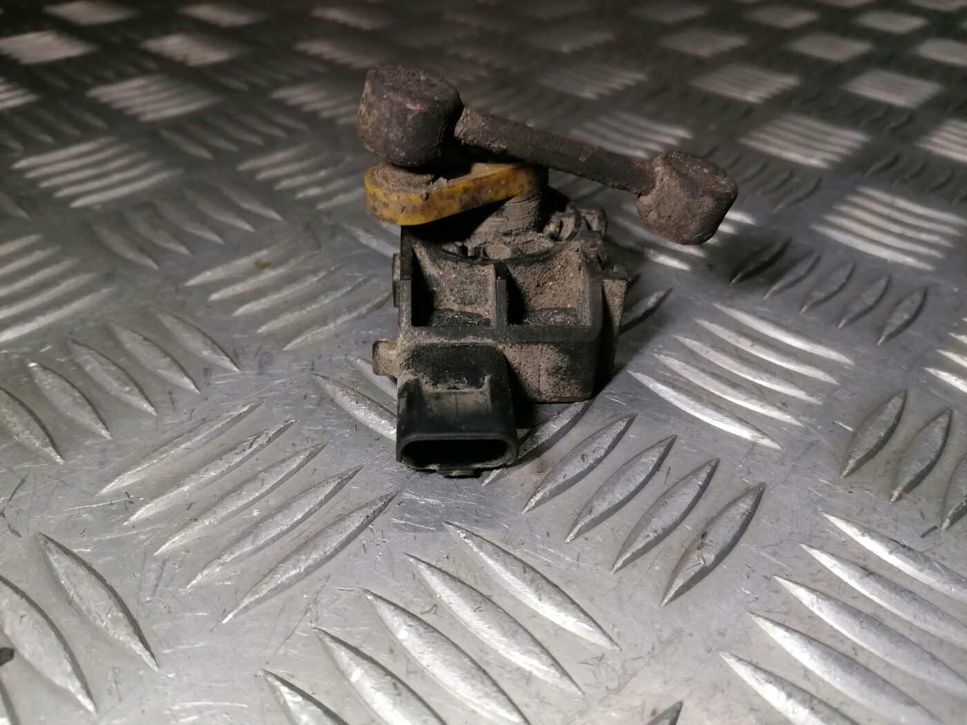 Lukturu diapazona korekcijas sensors, priekšā priekš PEUGEOT 607 2010 3 Lukturu diapazona korekcijas sensors, priekšā priekš PEUGEOT 607 2010