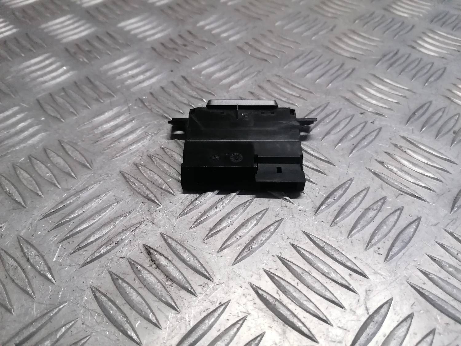 Salona ventilatora regulēšanas poga priekš VW PHAETON 2003 2 Salona ventilatora regulēšanas poga priekš VW PHAETON 2003